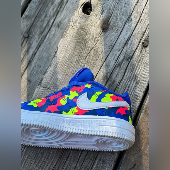 The Nike Force 1 18 print camouflage pattern sneaker - Picture 7 of 15